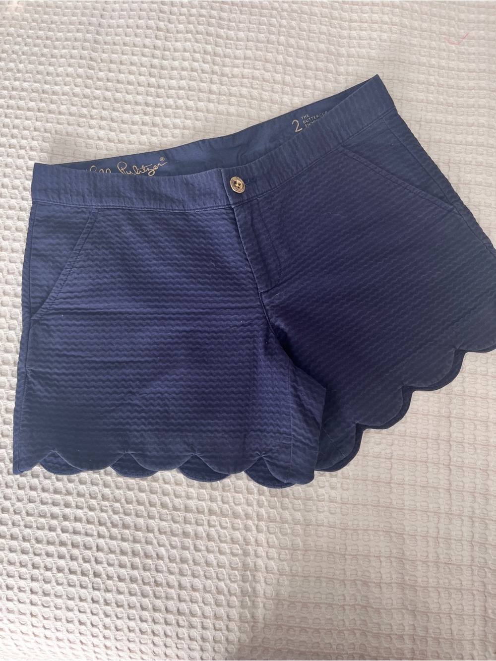 EUC Lilly Pulitzer STRETCH BUTTERCUP SHORTS Size 2 TRUE NAVY